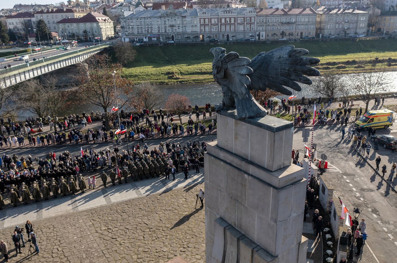 Obchody Święta Niepodległości. Polacy wspólnie odśpiewają Mazurka Dąbrowskiego