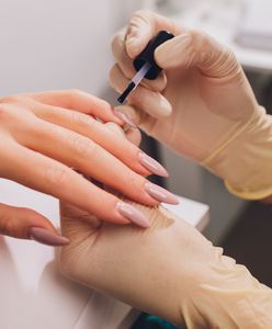 Bez pędzelka. Pisaki hybrydowe, którymi zrobisz manicure sama