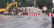 Wyburzono starą nastawnię kolejową