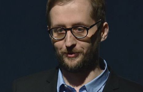 „Komediowa Scena Dwójki” porażką TVP2. Tylko 330 tys. widzów i 890 tys. zł z reklam