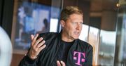 "Klienci wciąż cenią sobie osobiste relacje". Prezes T-Mobile mówi, jak zmienia się obsługa klienta