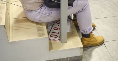 Dramatyczna sytuacja w wydziałach komunikacji. Kolejki nawet na 60 dni, kara po 30 dniach