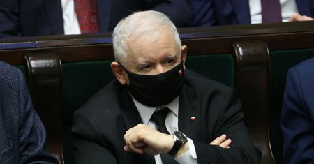 Sondaż dla WP. Tusk zmniejsza dystans. Kaczyński ma powody do obaw