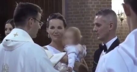 Ksiądz nie wytrzymał na chrzcinach. "Ty tłuku jeden"
