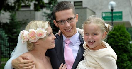 Żona poznała prawdę dopiero po ślubie. "Skandalem" żyła cała Polska