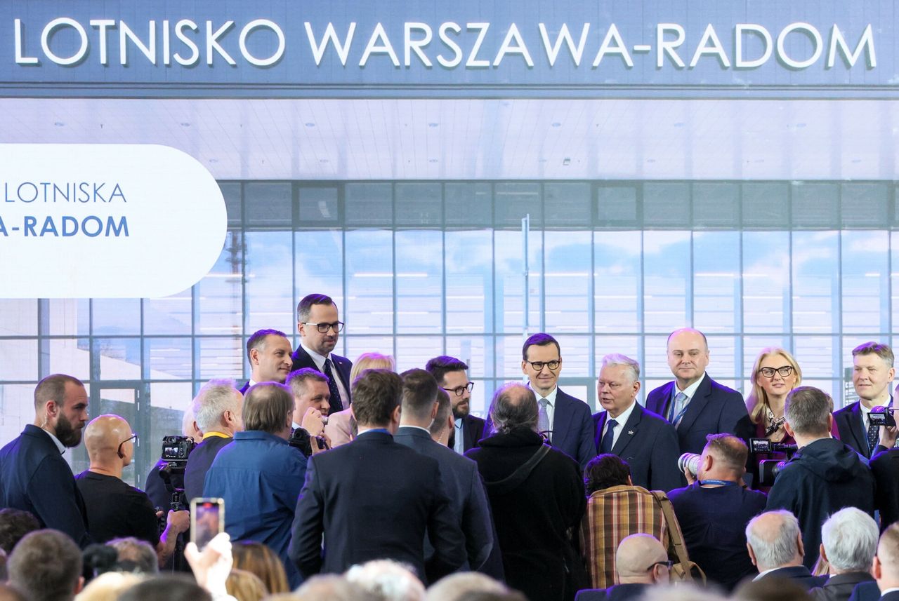 Tydzień od otwarcia lotniska w Radomiu. Podali pierwsze liczby