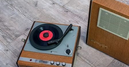Kultowe sprzęty i gadżety PRL-u. Pamiętasz je jeszcze?