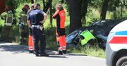 Wypadek obok torów wyścigów konnych w Wysokiej: Audi wpadło do rowu
