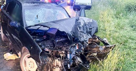 Groźny wypadek z udziałem 20-latka: nieodpowiedzialna jazda kończy się tragedią