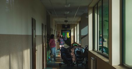 60 osób straci pracę. Ponad 120 uchodźców dach nad głową