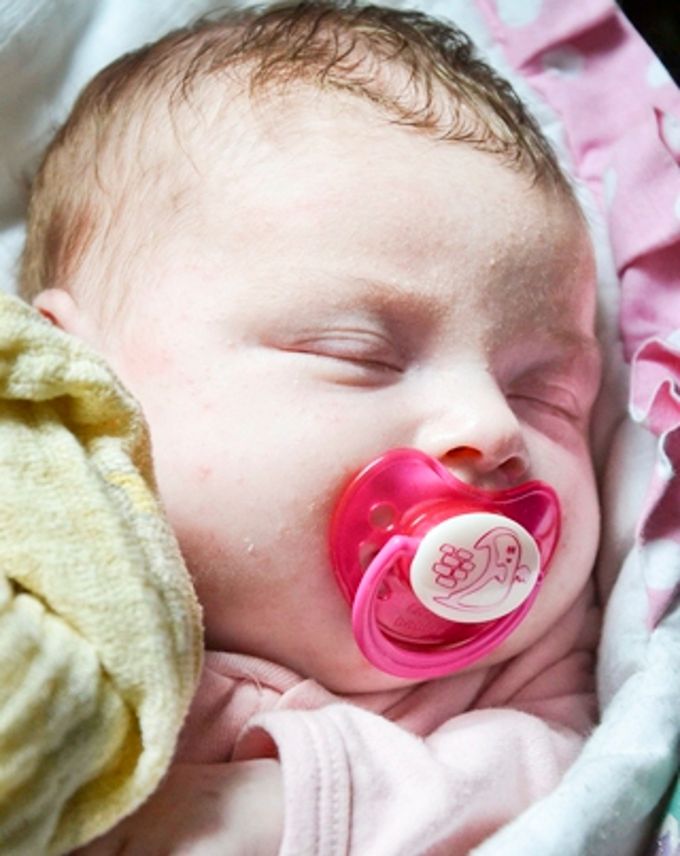 Maja, maleństwo wyrwane na świat