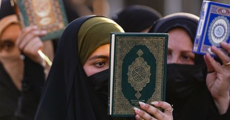 Szwed zmusił muzułmankę do zdjęcia chusty. Duże pieniądze dla kobiety