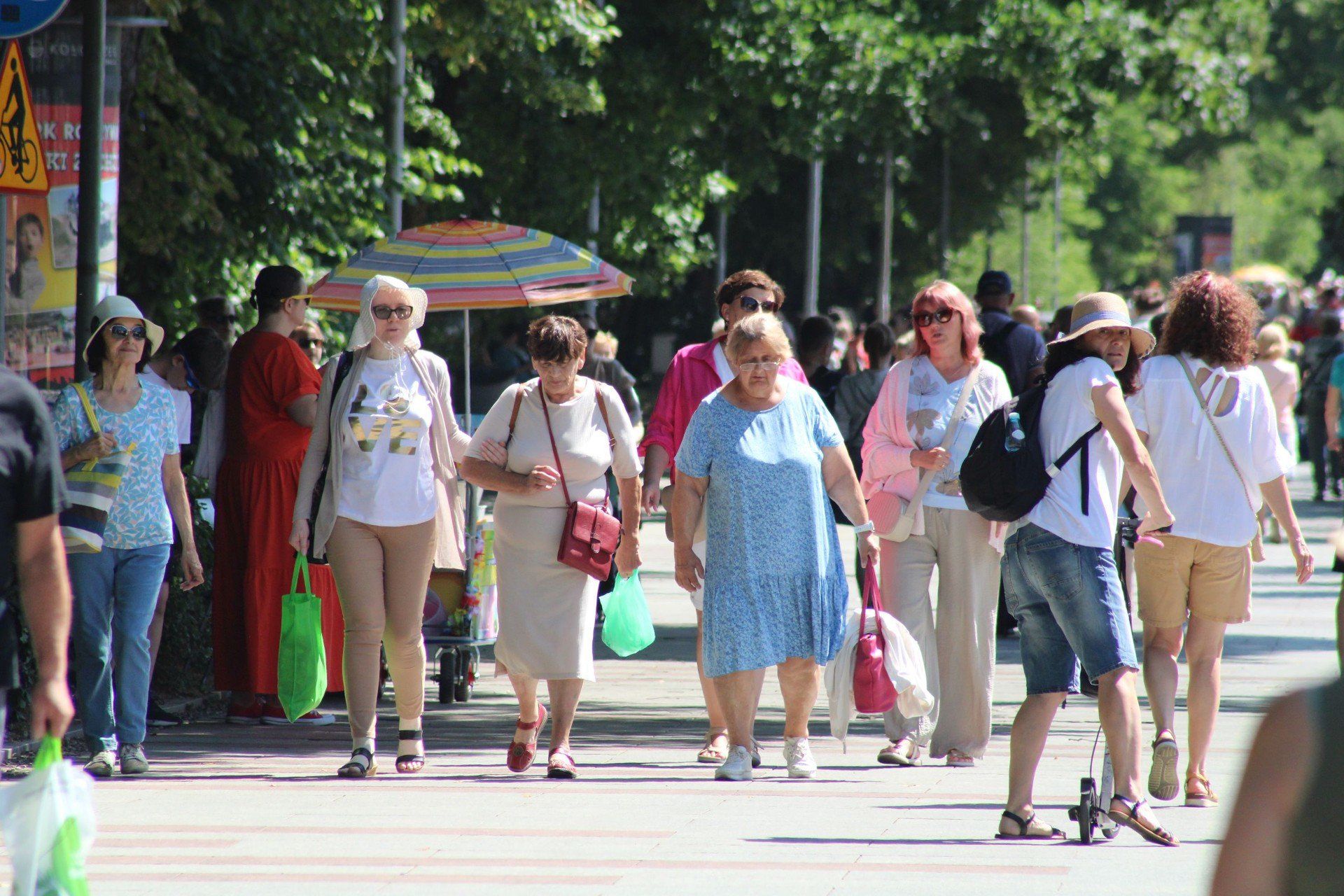 KOŁOBRZEG DEPTAKI POZA PLAŻĄ