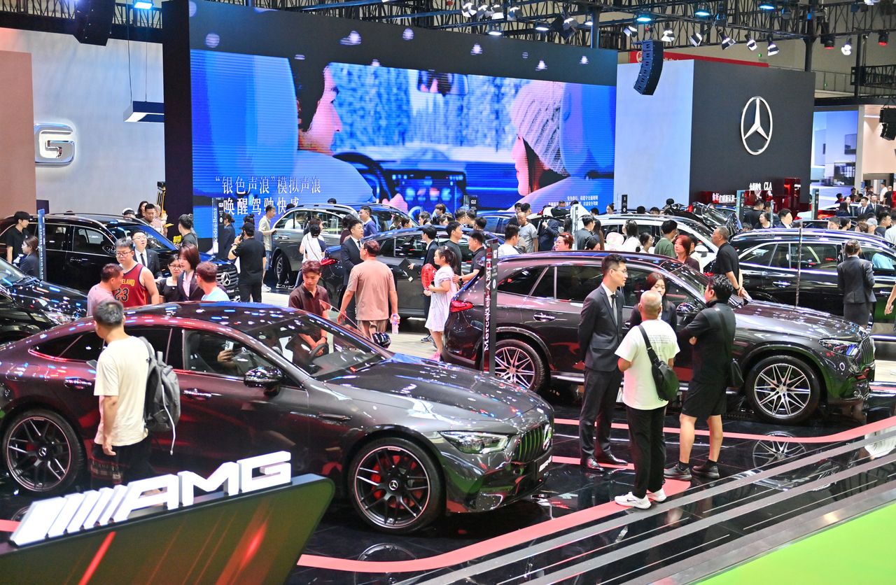 Niemcy inwestują w Chinach na potęgę. Pomimo ostrzeżeń