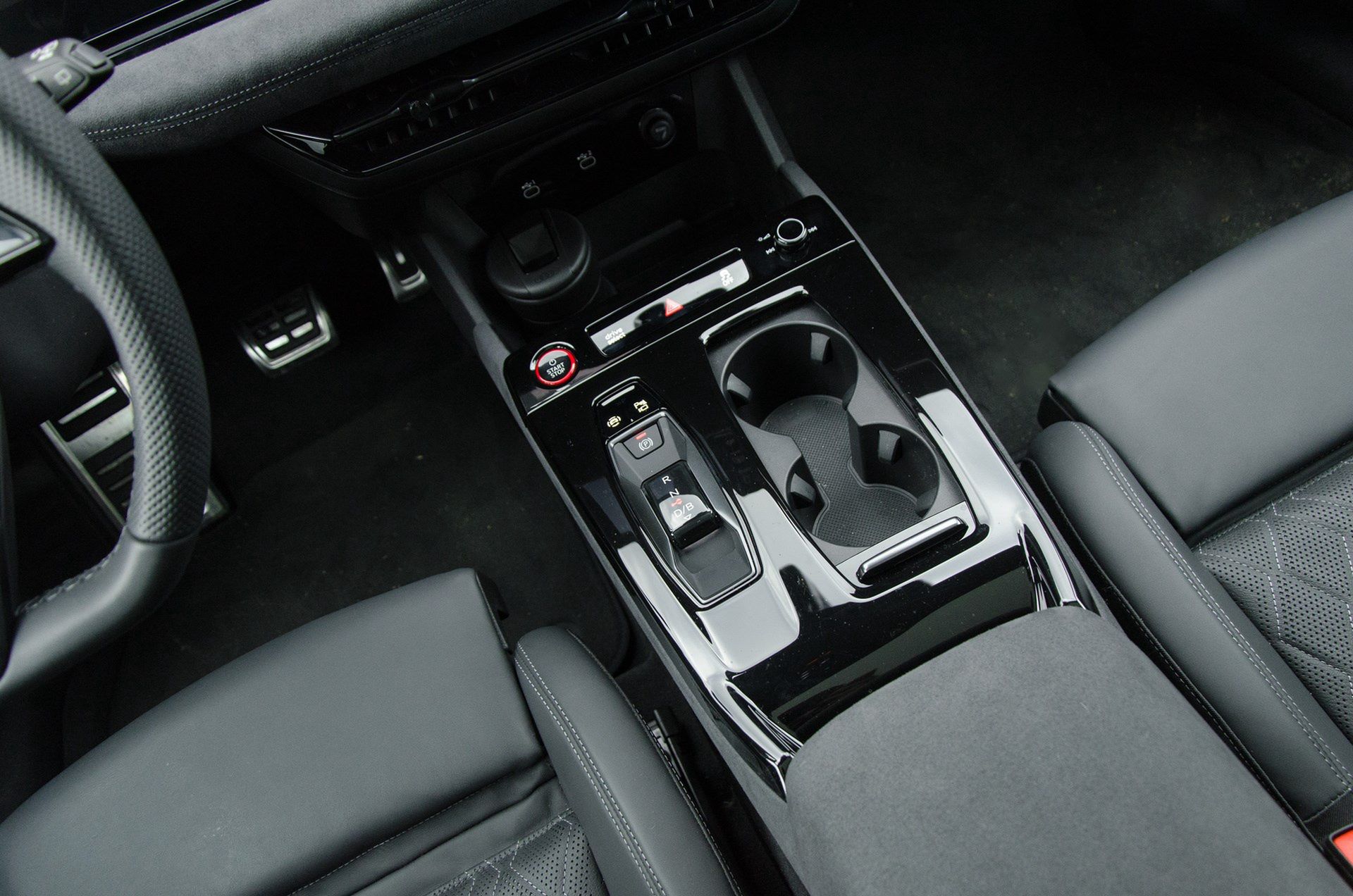 Audi S6 e-tron