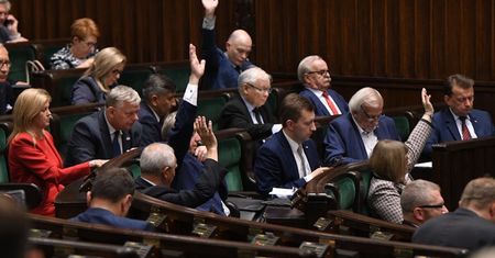 Koronawirus w Polsce. Darmowe testy na COVID-19 dla posłów