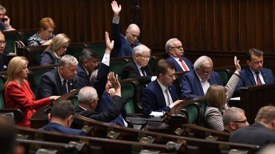 Koronawirus w Polsce. Posłowie mają mieć przeprowadzane darmowe testy na COVID-19
