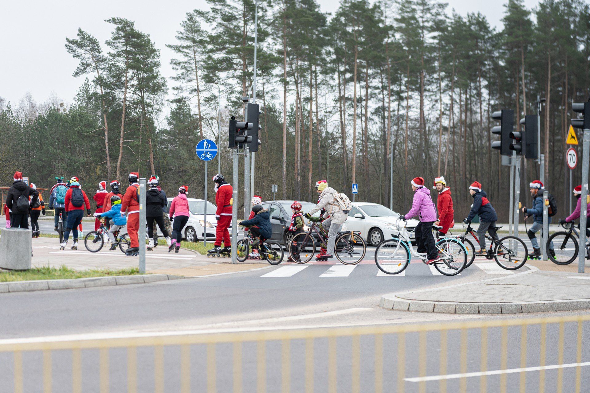Mikołajkowy Przejazd Rowerowo-Rolkowy w Białymstoku