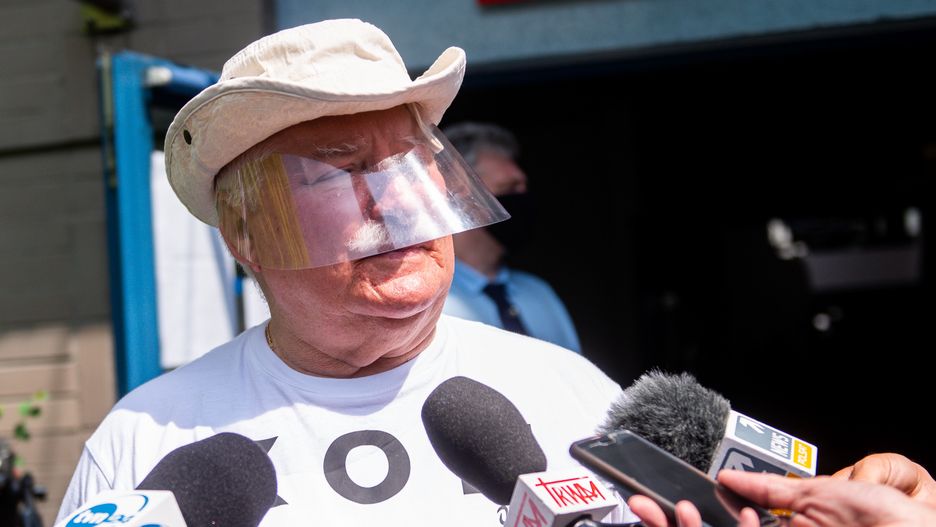 Popowo. Lech Wałęsa obrzucony pomidorami? Mieszkanka zdradziła powód