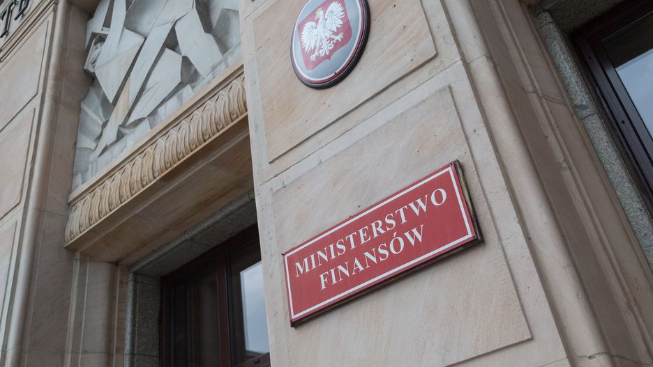 Ministerstwo Finansów szuka ochotników do walki z epidemią