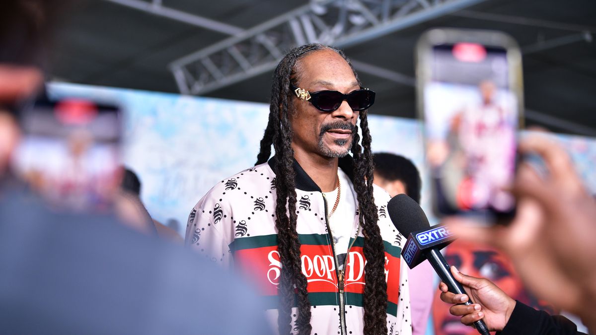 LOS ANGELES, CALIFORNIA - APRIL 18: Snoop Dogg attends the premiere of FX's "Dear Mama" at Academy Museum of Motion Pictures on April 18, 2023 in Los Angeles, California. (Photo by Araya Doheny/FilmMagic)
