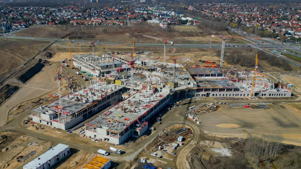 Wrocław: Wiemy, jak będzie nazywała się nowa ulica, przy której budowany jest potężny szpital