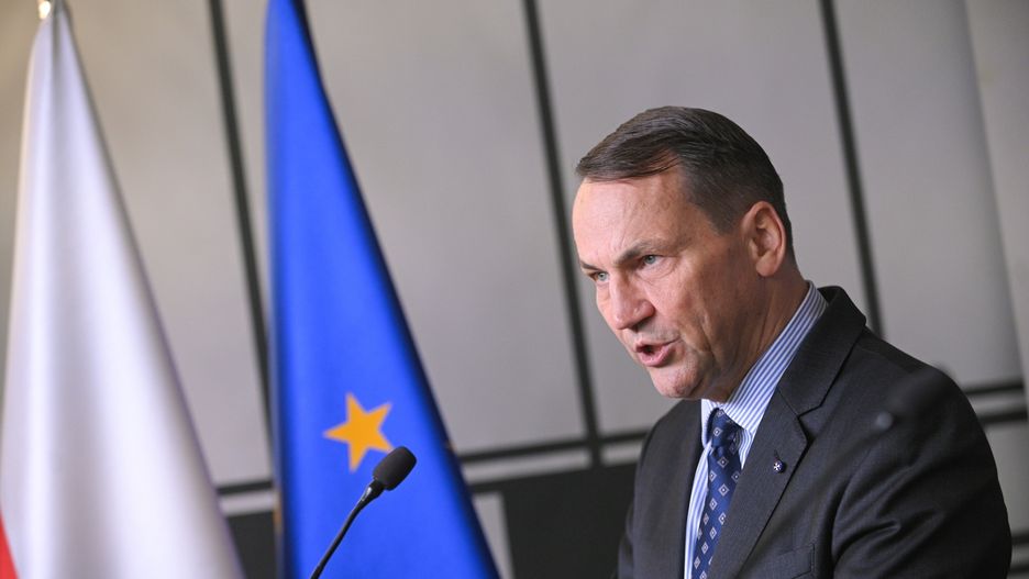 Rados�aw Sikorski
Warszawa, 10.10.2024. Minister spraw zagranicznych Rados�aw Sikorski podczas konferencji prasowej w siedzibie MSZ w Warszawie, 10 bm. (jm) PAP/Marcin Obara
Marcin Obara
konferencja, Ministerstwo Spraw Zagranicznych, MSZ, polityk, polityka, prasowa
