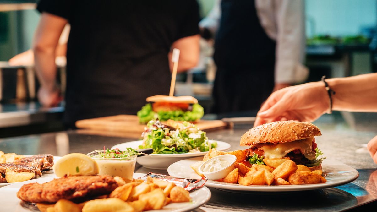 W gastronomii nadal brakuje rąk do pracy