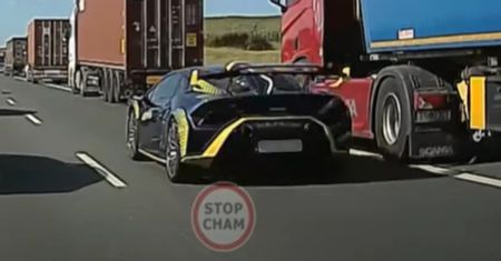 Tak Lamborghini ominęło korek na A1. Jest ruch policji