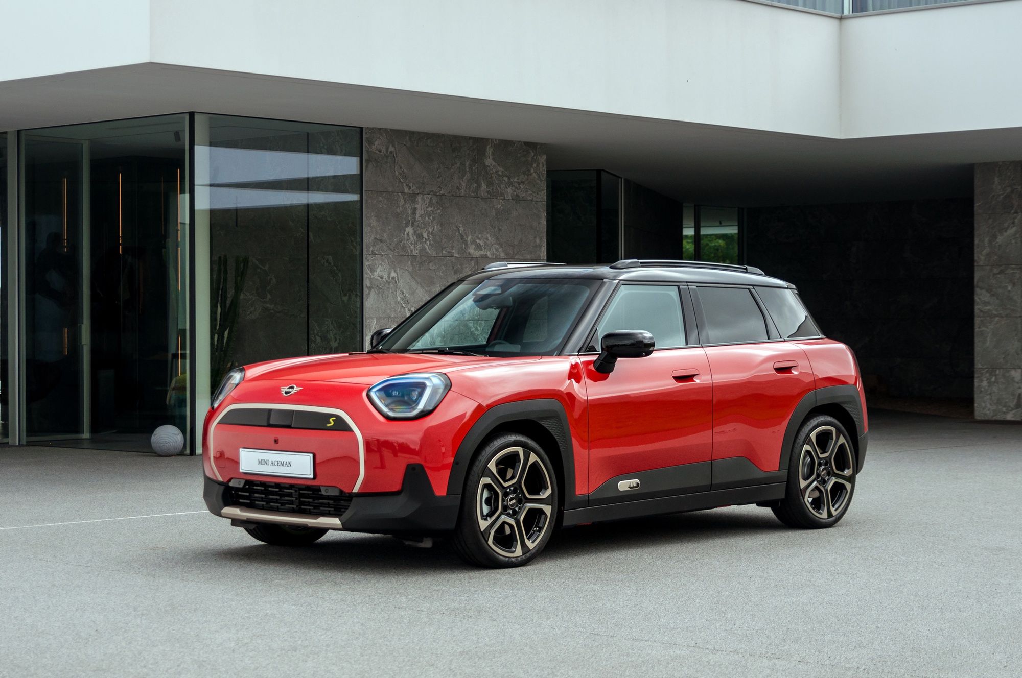 Premiera BMW X3, Serii 1 i Mini Aceman w Dune House