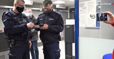 Skandal w szpitalu. Pseudodziennikarze w rękach policji