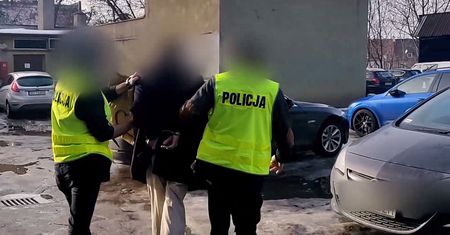 Olsztynek. Makabryczna zbrodnia. Sąsiadka uciekła