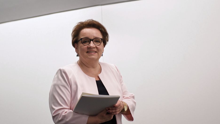 Konrad Piasecki nie wytrzymał. Anna Zalewska dostała "żółtą kartkę" 