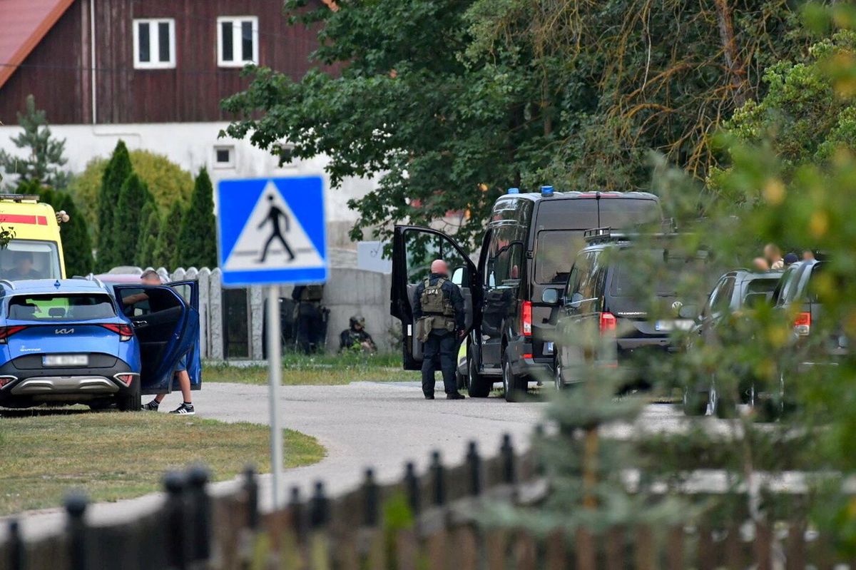 zabójstwo, zarzuty, policja, prokuratura Zbrodnia w Rozogach. Są zarzuty po piątkowej strzelaninie