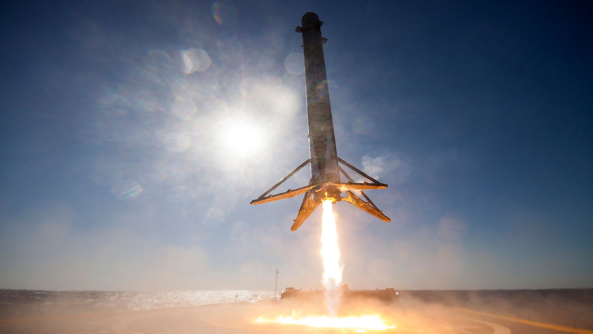 Lądowanie rakiety Falcon 9, która właśnie wróciła z Międzynarodowej Stacji Kosmicznej.