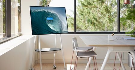 Surface Hub 2S – cyfrowe centrum firmy
