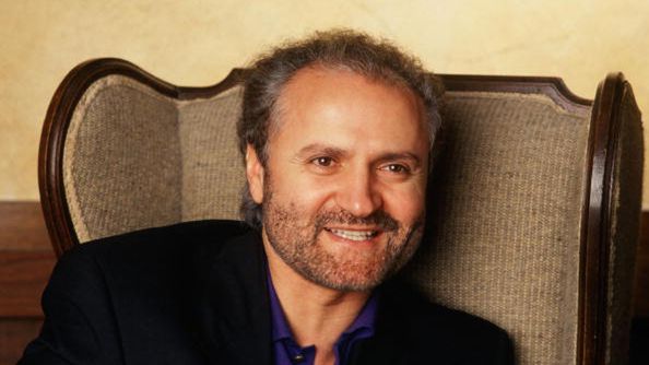 Giovanni Maria Versace został zamordowany w 1997 roku.