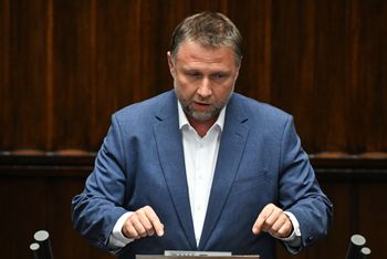"Nie zgodzimy się". Kierwiński o rozwiązaniach migracyjnych