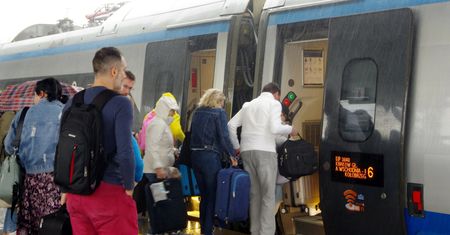 Pachnie aferą. PKP wykryły błędy. Tak je przykrywali