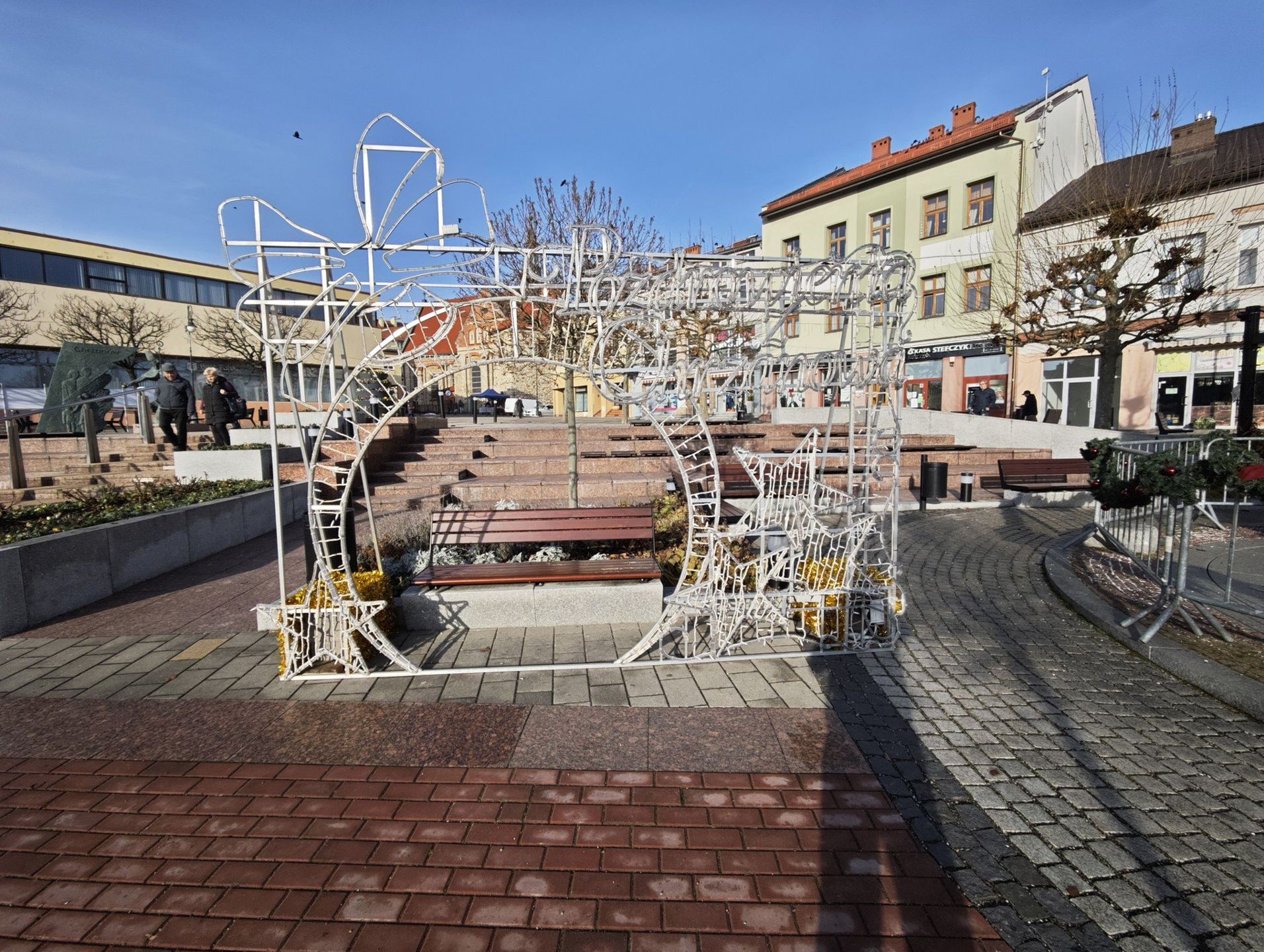 Mikołajki w Chrzanowie. Burmistrz będzie rozdawał choinki na rynku. Wielkie świętowanie już 6 grudnia