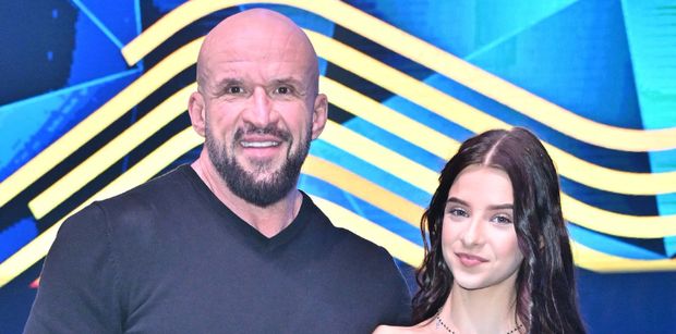 Tomasz Oświeciński zabrał 15-letnią córkę do "Dzień Dobry TVN" i wspomniał o jej chłopaku. "Napisałem do jego mamy"