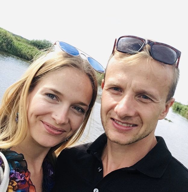 Marta Paszkin z "Rolnika" chwali się "sensualną sesją brzuszkową". Paweł Bodzianny nie był zachwycony tym pomysłem... (FOTO)