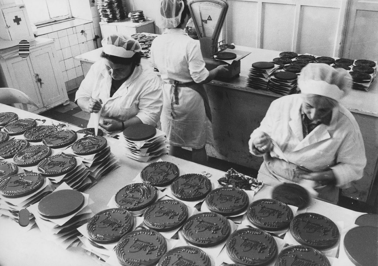 Pamiętasz te słodycze? W PRL znali je wszyscy