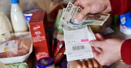 "Ceny nie muszą maleć, jeśli inflacja spadnie". Wicepremier o walce z drożyzną w Polsce