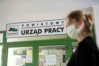 Wyższe zasiłki dla bezrobotnych dopiero od lipca. Poznaliśmy najnowsze plany rządu