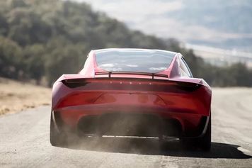 Nowa Tesla Roadster z datą premiery. Czekaliśmy 9 lat