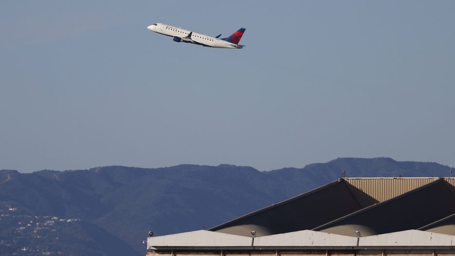 Groźny incydent na lotnisku w Los Angeles. O krok od katastrofy