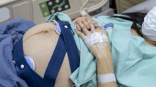 "Poród francuski" w Olsztynie. Pacjentka sama podjęła decyzję