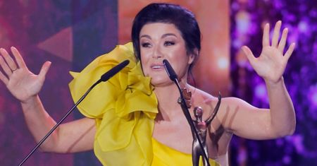 Katarzyna Cichopek chwali się WYREMONTOWANYMI łazienką i kuchnią! "Jestem zachwycona!" (FOTO)