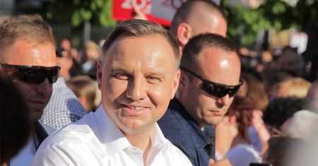 Prezydent podpisał nowelizację, wprowadzającą nowy system poboru opłat drogowych
